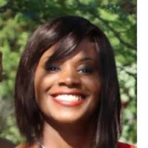 Meet your Posher, Lenora